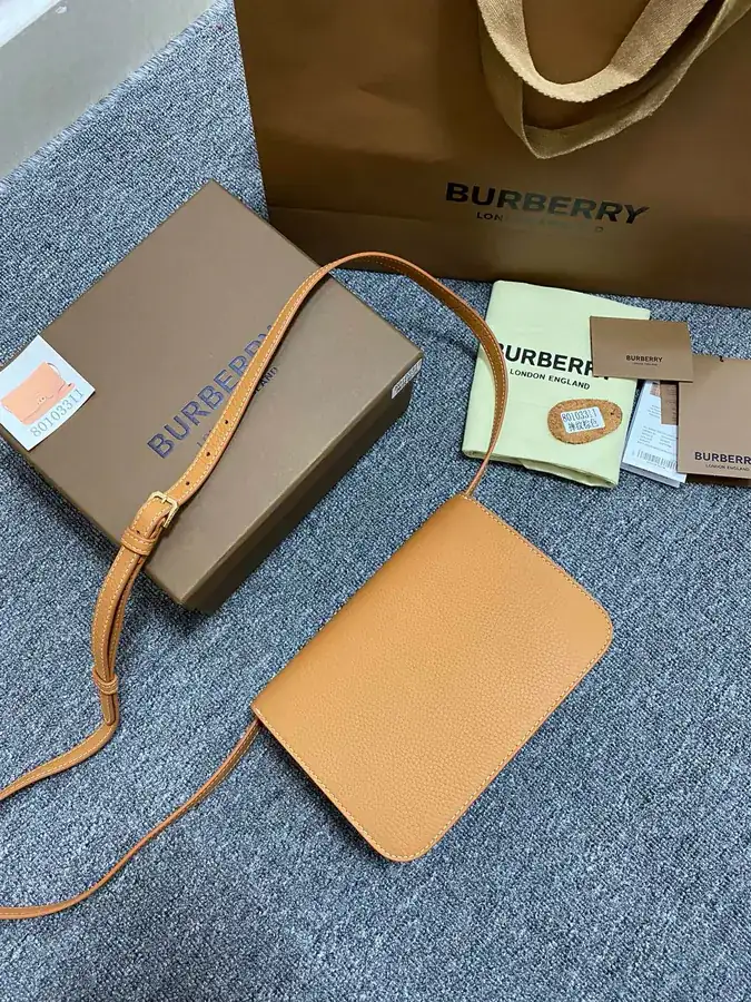 Thomas Burberry TB Exclusive Logo Buckle Tote