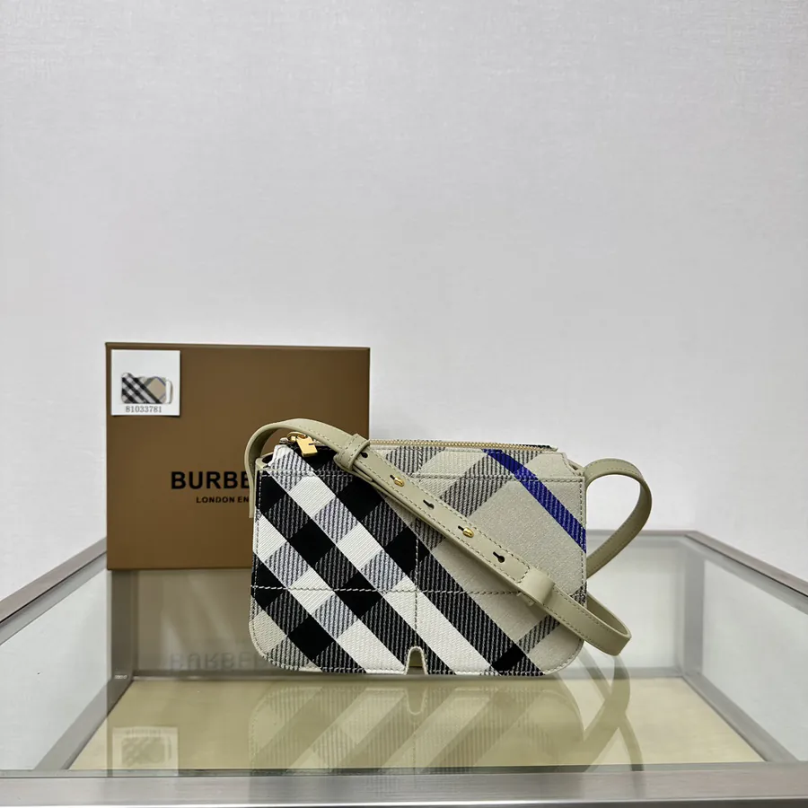 B New Latest Zippered Crossbody Bag