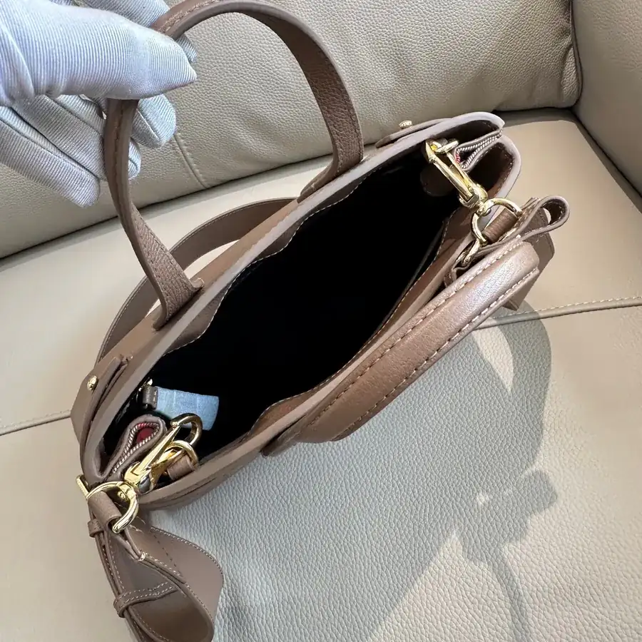 Top B Home Tote Bag Vintage Plaid Embellishment