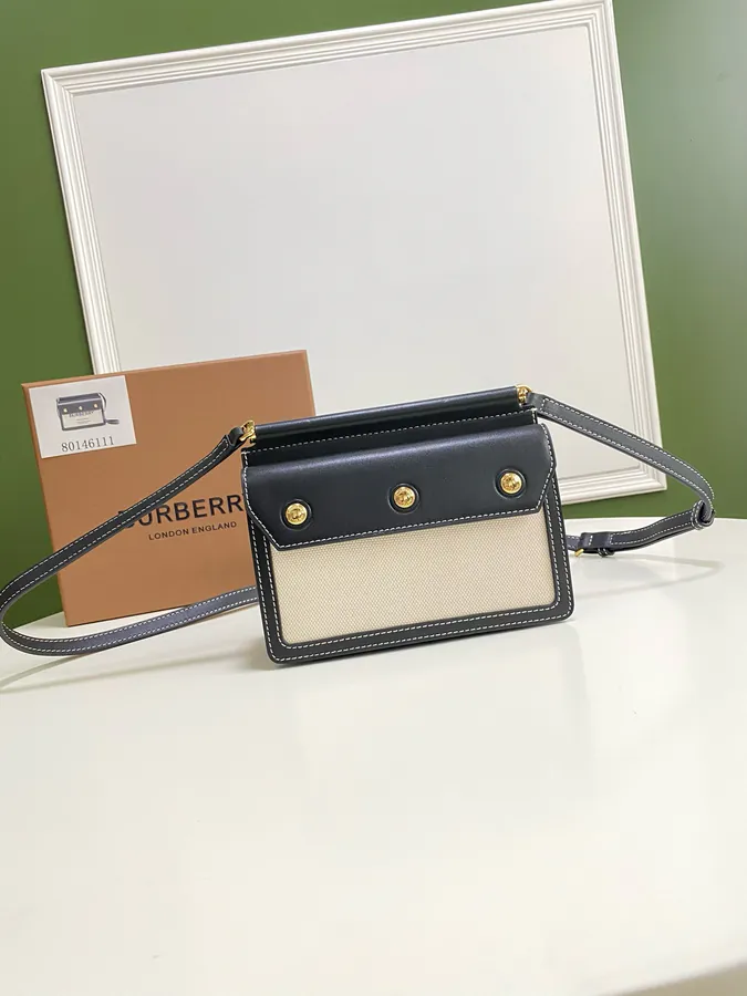 Bbr P630 Classic Bucket Bag with Horseferry Print