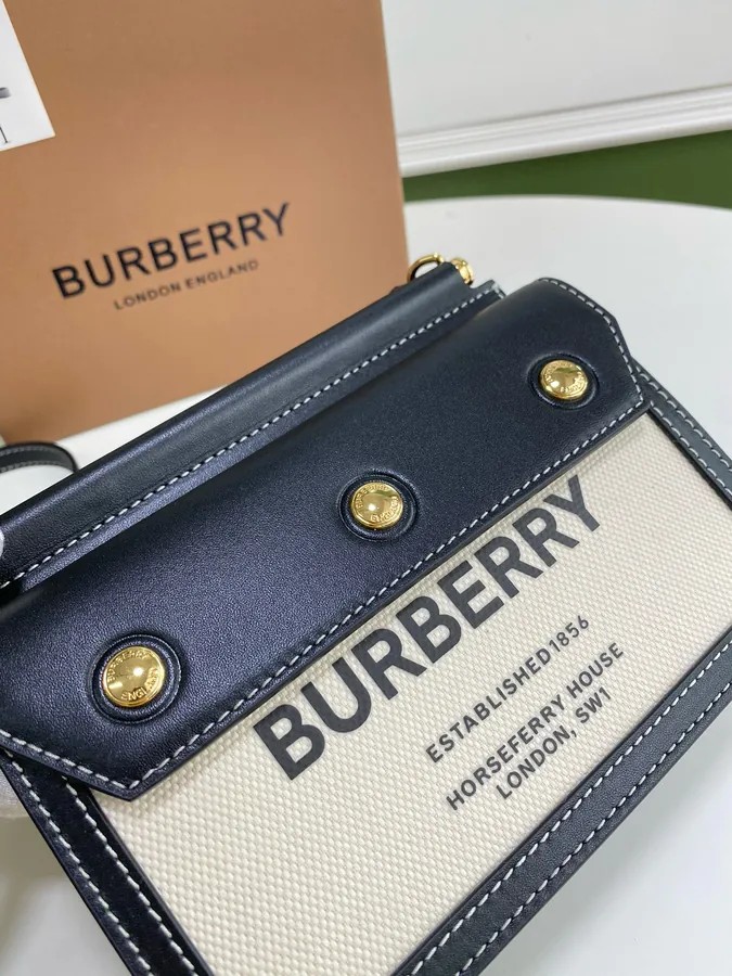 Bbr P630 Classic Bucket Bag with Horseferry Print