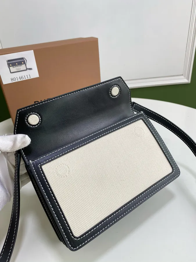 Bbr P630 Classic Bucket Bag with Horseferry Print