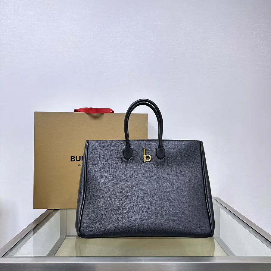 P900 B House Trendy Tote Bag