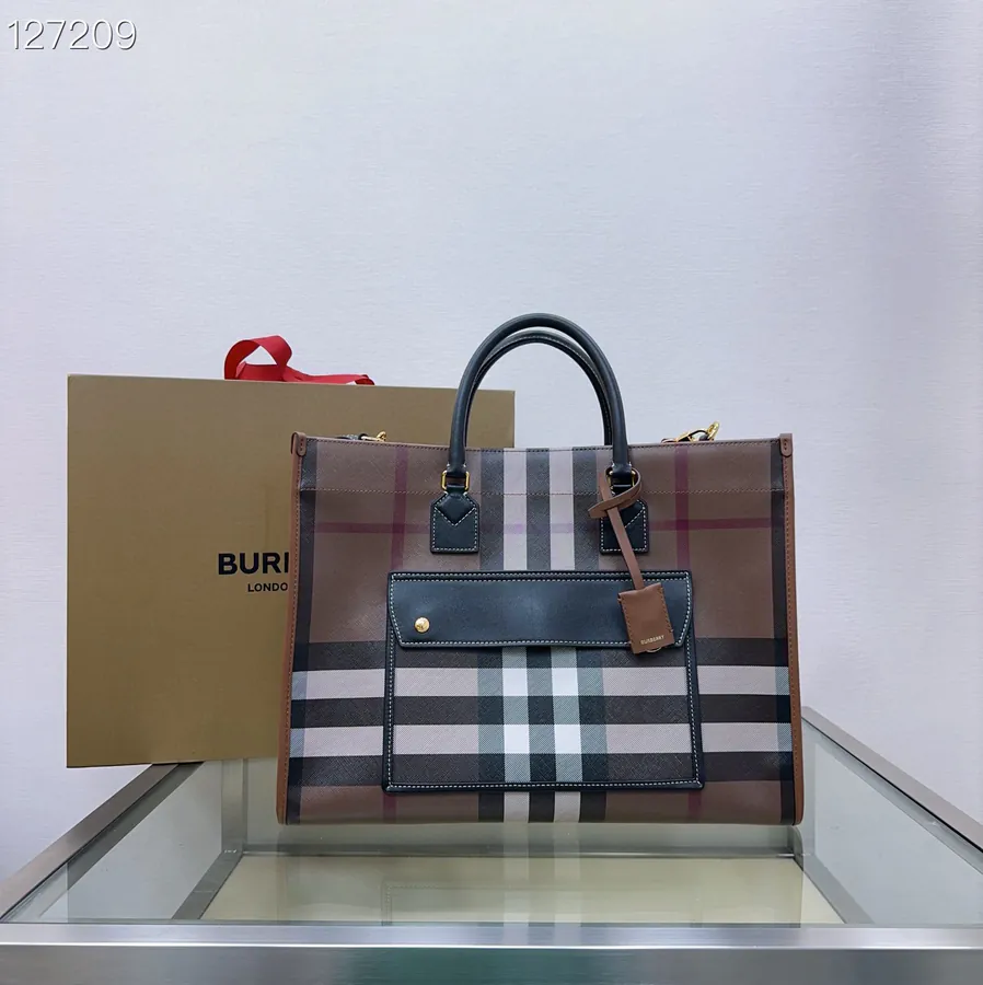P630 B House New Birch Brown Plaid Tote