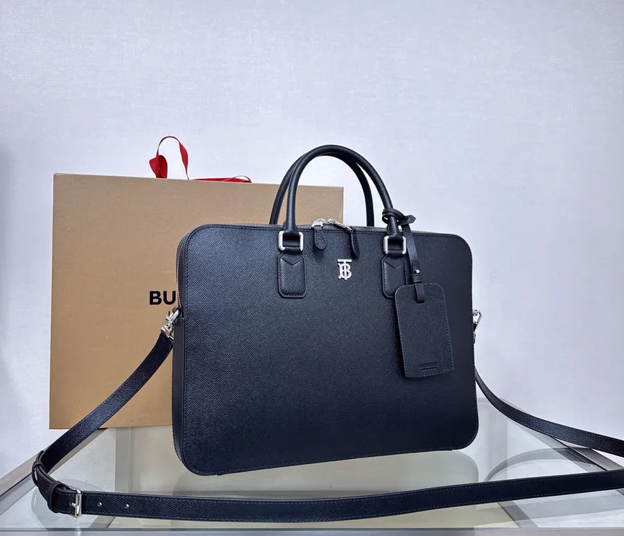 P700 B House Stand Up Briefcase