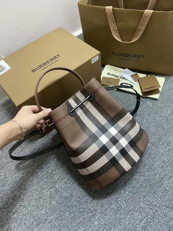 B House桦木棕色水桶包
