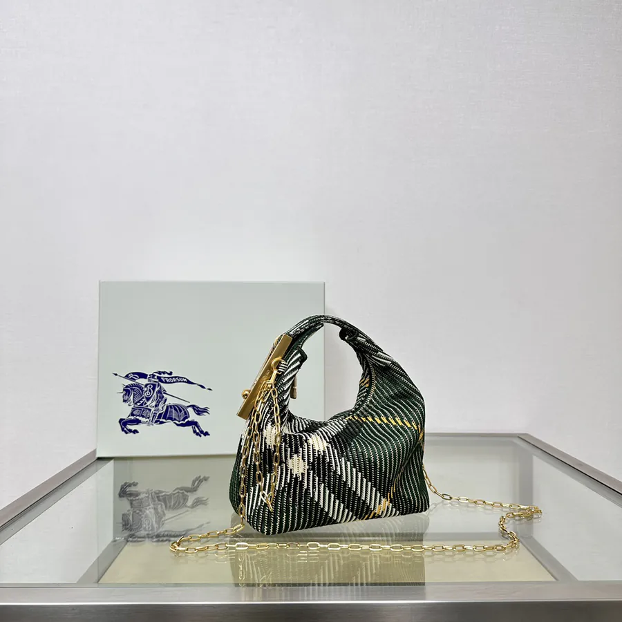 Burberry Chains Bag Latest Soft and Structured Design