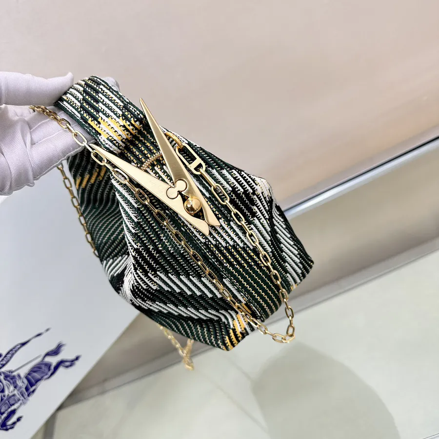 Burberry Chains Bag Latest Soft and Structured Design