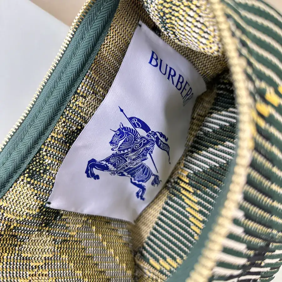 Burberry Chains Bag Latest Soft and Structured Design