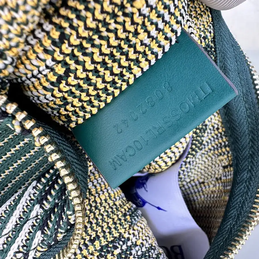 Burberry Chains Bag Latest Soft and Structured Design