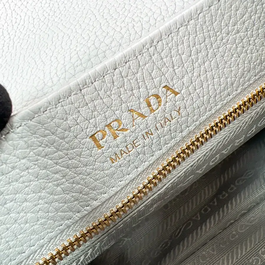 P700 New Shoulder Bag 1BN022