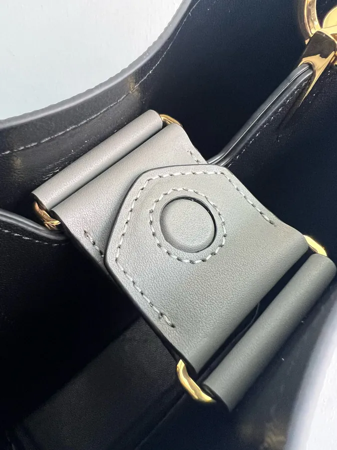 P750 Bucket Bag Mini Size