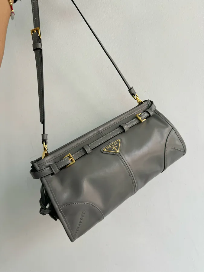 LusSolf Oil Tanned Leather Crossbody Bag