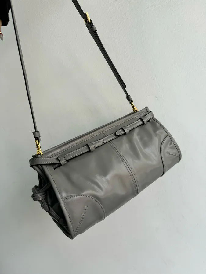 LusSolf Oil Tanned Leather Crossbody Bag