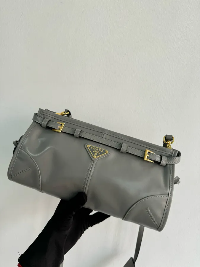 LusSolf Oil Tanned Leather Crossbody Bag