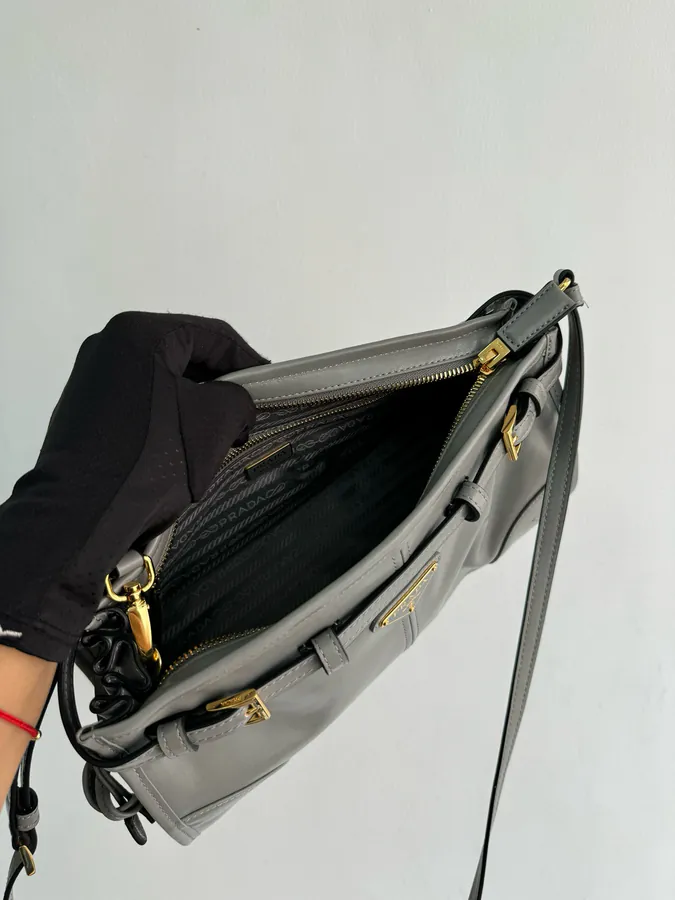 LusSolf Oil Tanned Leather Crossbody Bag