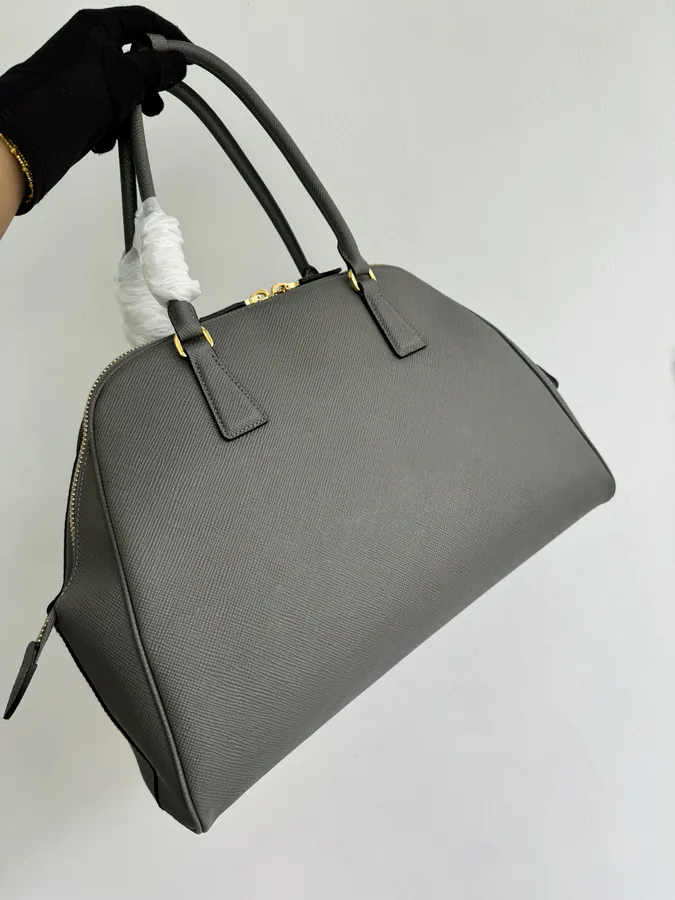 P860 P Family New Large Tote Bag