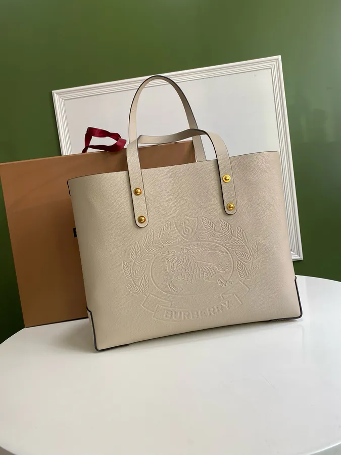 P550 B Family New Tote Bag, Genuine Leather, Vintage Pattern