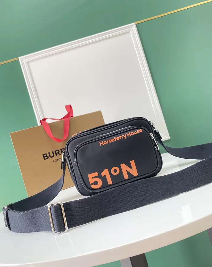 B House New Camera Bag 90s Street Style