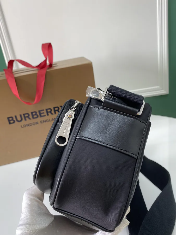 B House New Camera Bag 90s Street Style