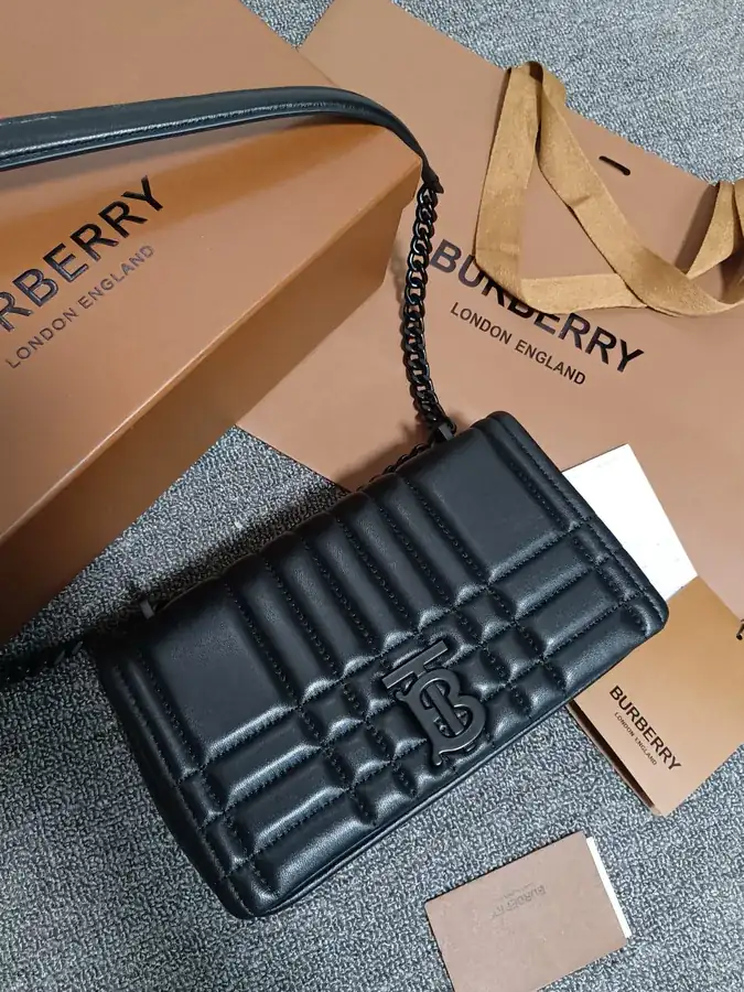 Burberry Lola – 萝纳包