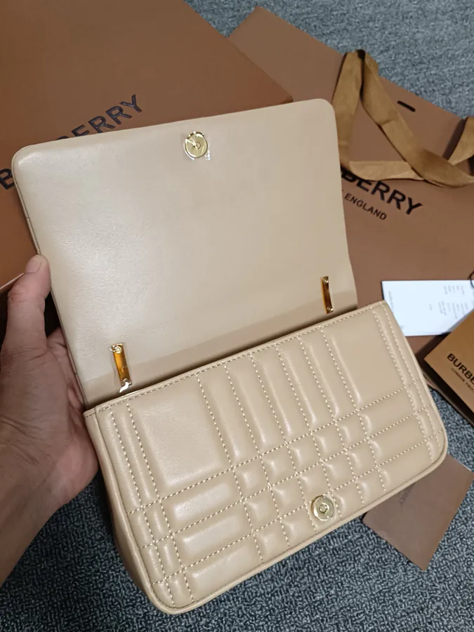 Burberry Lola – 萝纳包