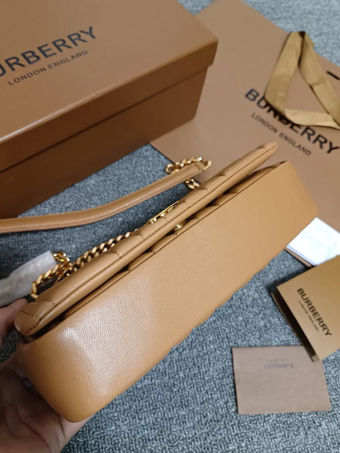 Burberry Lola – 萝纳包
