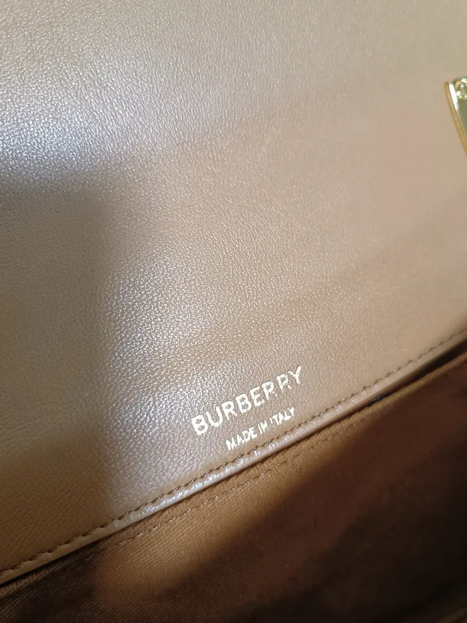 Burberry Lola – 萝纳包