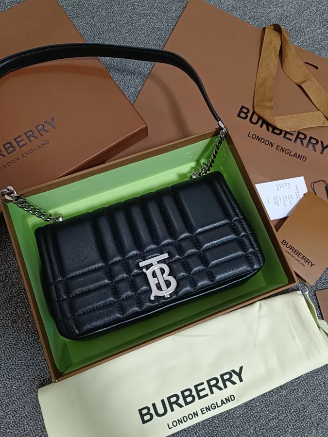 Burberry Lola – 萝纳包