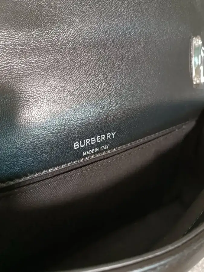Burberry Lola – 萝纳包