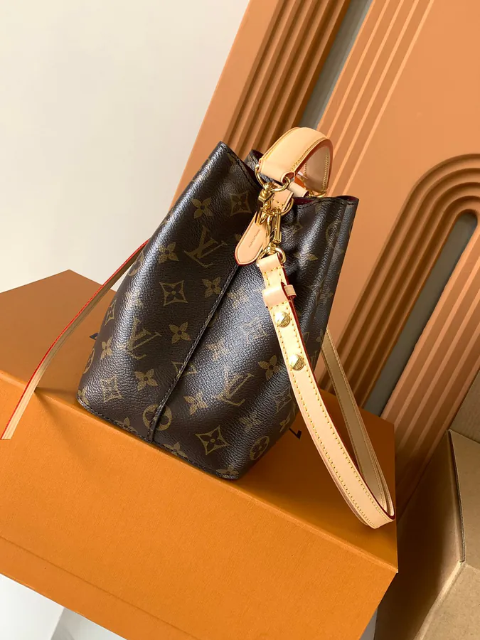 Néonoé BB Handbag