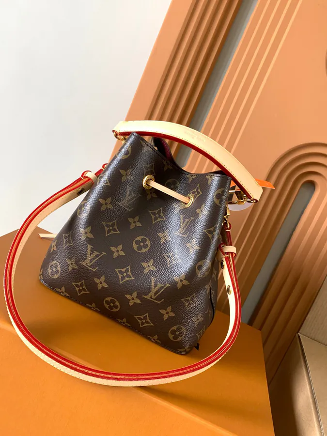 Néonoé BB Handbag
