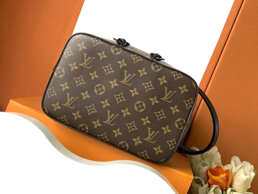 NéoNoé Medium Handbag with Premium Material