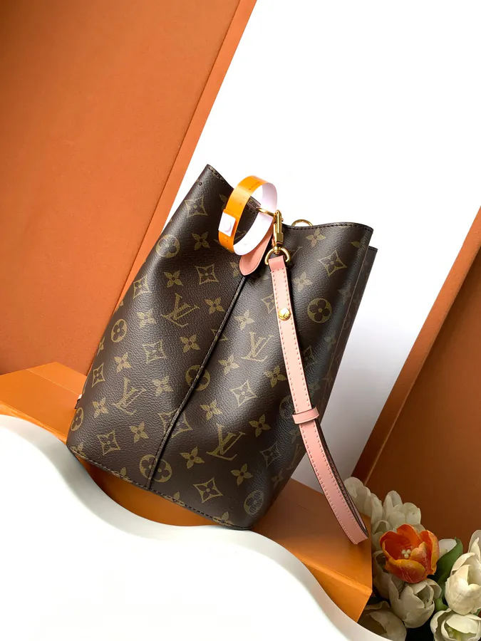 NéoNoé Medium Handbag