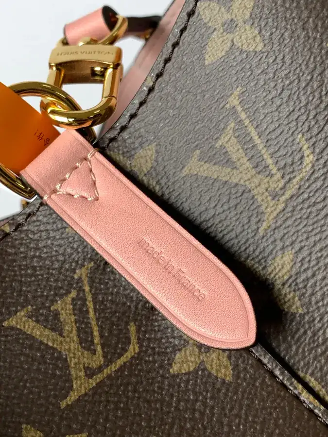 NéoNoé Medium Handbag