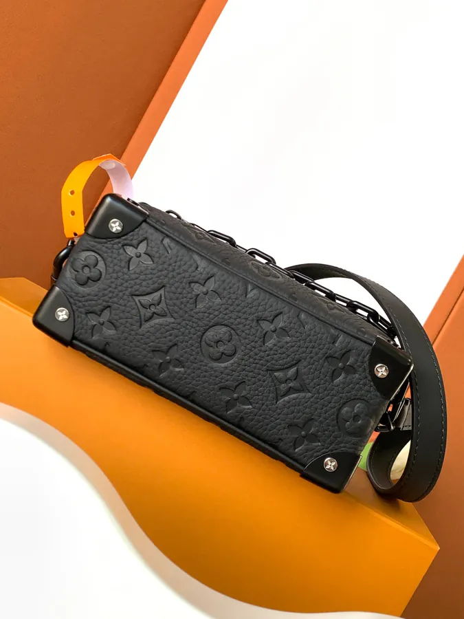 Mini Soft Trunk with Chain Details