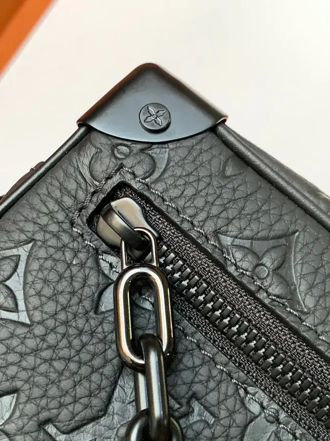 Mini Soft Trunk with Chain Details