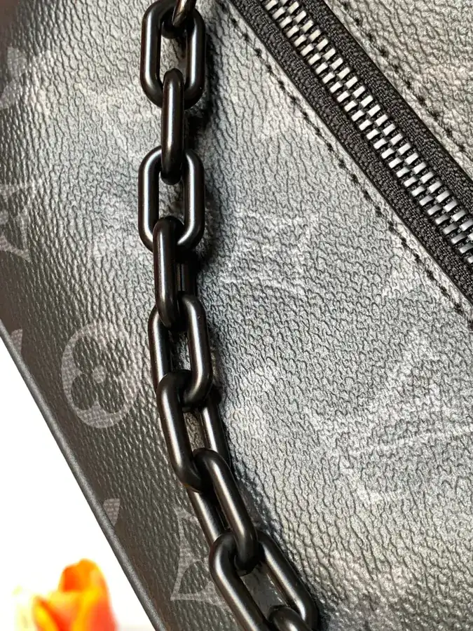 Mini Soft Trunk with Chain Details