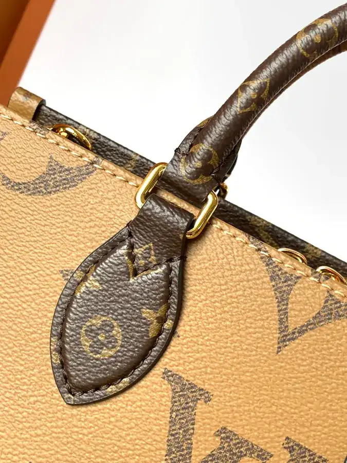OnTheGo Tote Bag Premium Edition