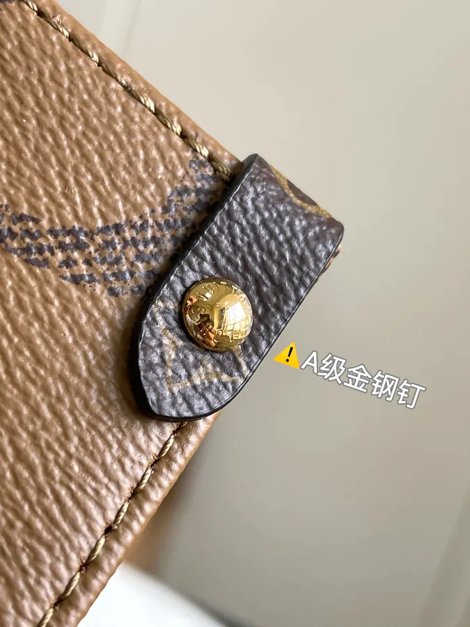Onthego Medium Handbag