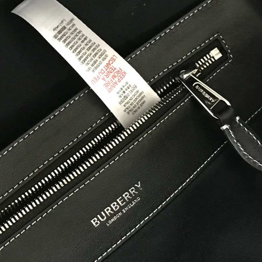 Burberry B家原单双肩包