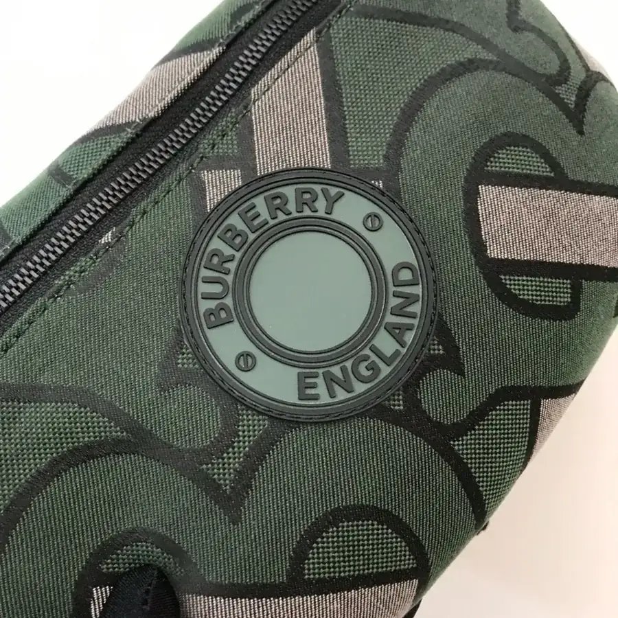 Thomas Bur Waist Bag with Street Style Design