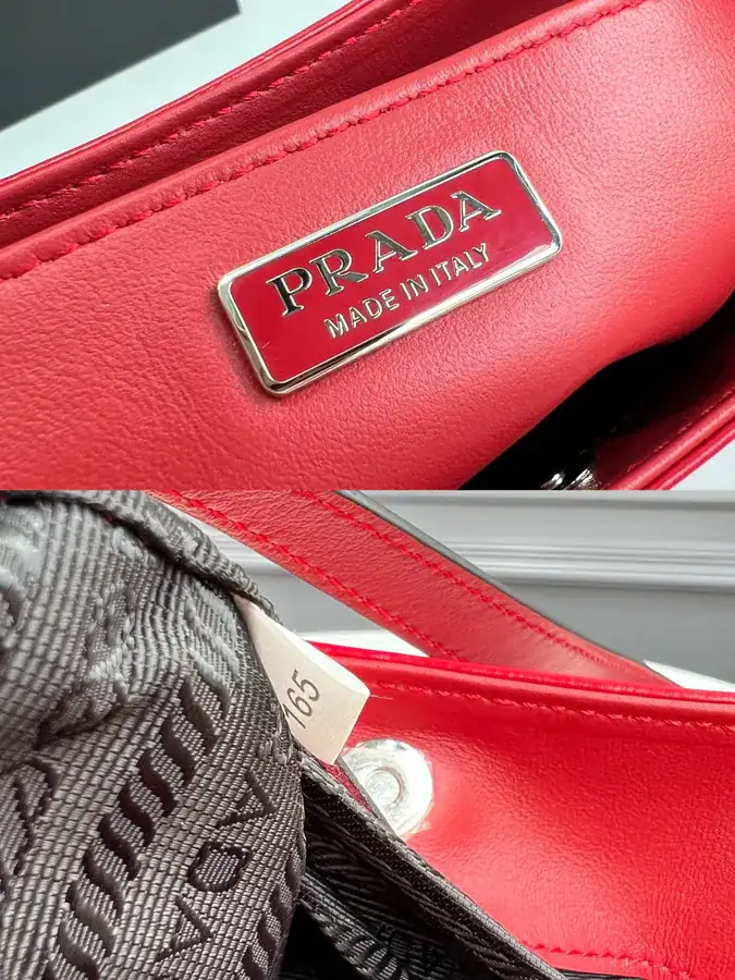 Cleo Shoulder Bag in Red
