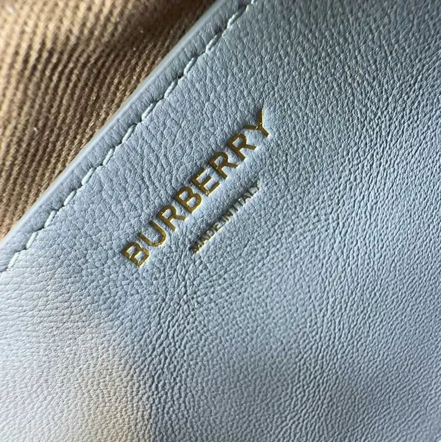Thomas Burberry Lola – 萝纳相机包
