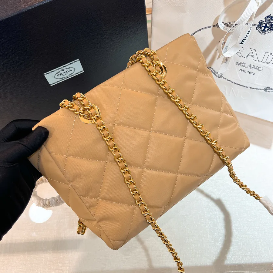 Re Edition 1995 Vintage Shoulder Bag with Black Gold Chain