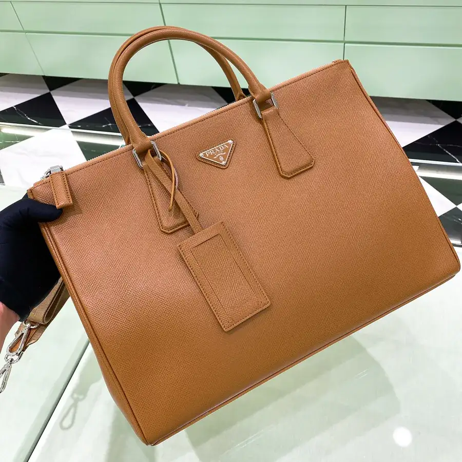 Galleria Series Men's Briefcase 2vg061