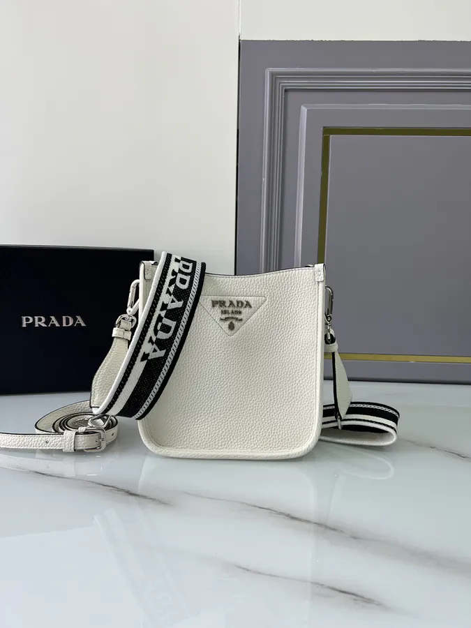 New P720 Mini Crossbody Bag 1BH19 Tote