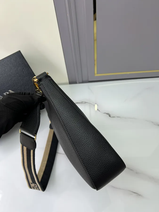 P800 New Large Crossbody Bag with Logo Webbing