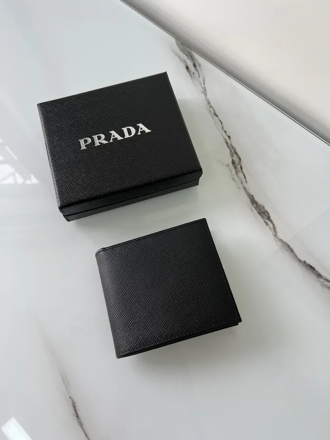 Top Original Saffiano Leather Wallet with 8 Card Slots