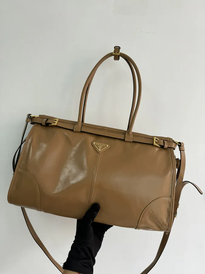 Lussolf Oil Tanned Leather Large Tote